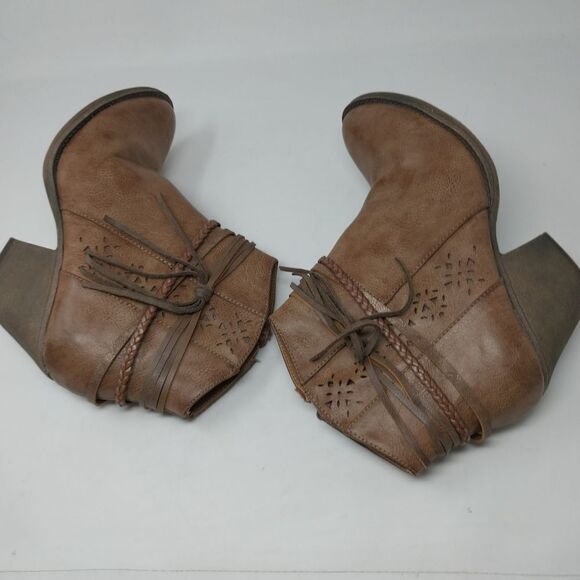 MAURICE'S BOOTS. BROWN. SIZE 9.5M. - Picture 11 of 16